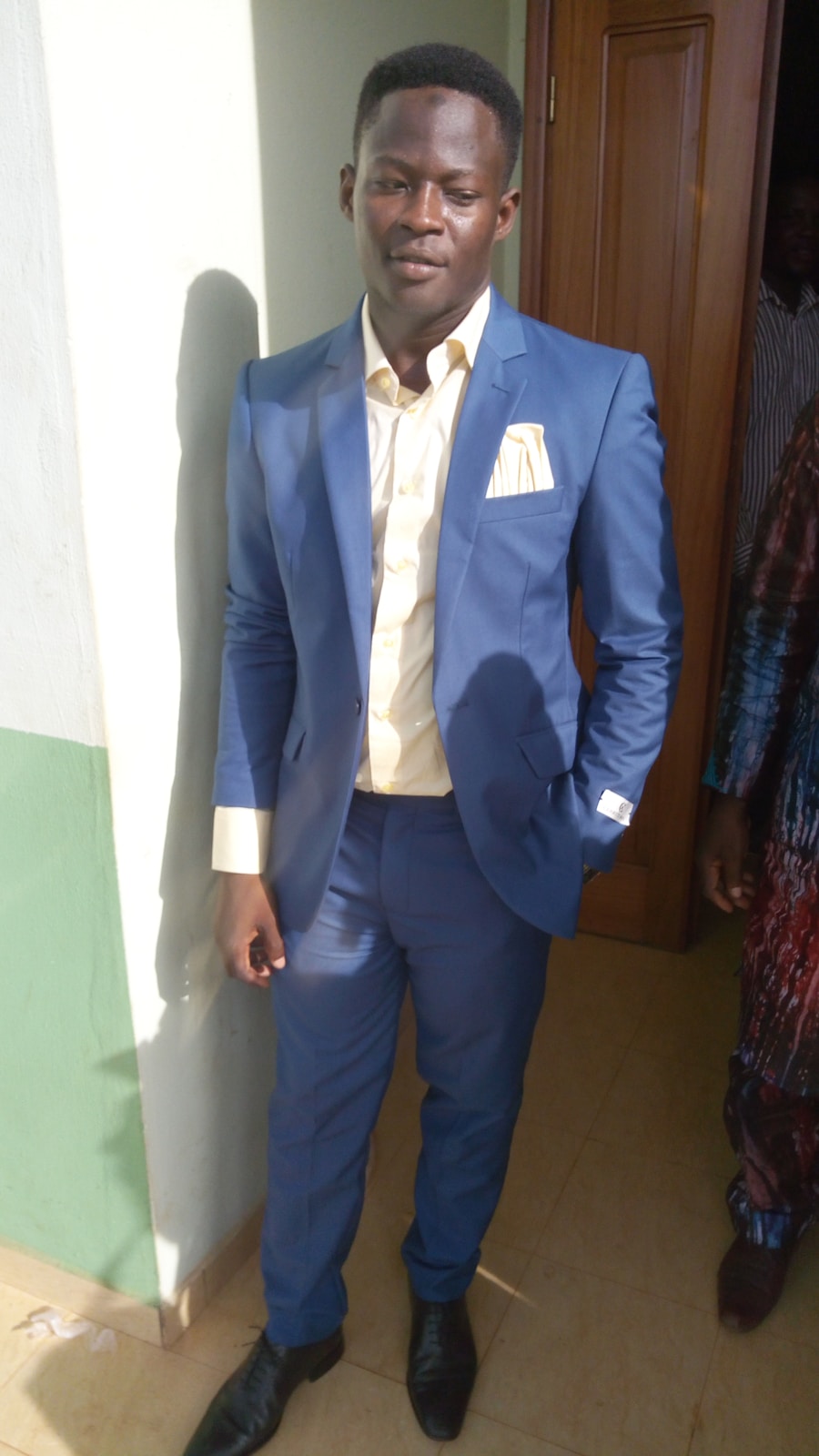 Strój chrzestnej: jak wybrać idealną kreację